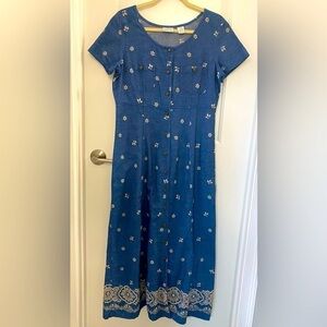 VINTAGE 90’s Villager Sport petite size large jean maxi dress. Cottagecore🌼